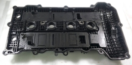 Клапанная крышка б/у 22410-2E010 Elantra, Sonata, i30, Cerato, Sportage, Soul, ix35 NU 2000 cc G4NA MPI