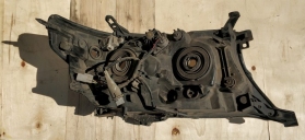 Фара передняя левая в сборе TLC 200 8117060C82 (60-130L) левый руль. Б.у.