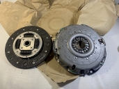 Комплект сцепления ( корзина + диск ) 826411 ( 5801407375 ) Fiat Ducato 2.3 JTD 2011- 2-х вальная КПП Valeo, Франция