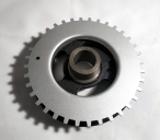 Шкив коленвала Ford 1561030 Duratec-HE 1.8л / 2.0л  Оригинал